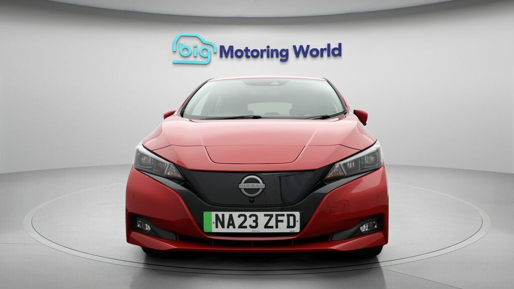 Nissan Leaf Tekna Red #2