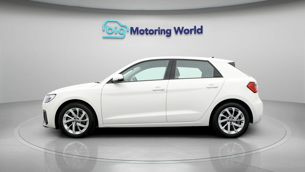 Audi A1 Sport White #4