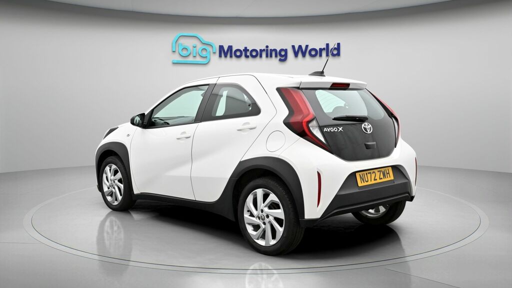 Toyota Aygo X Pure NU72ZWH White #5