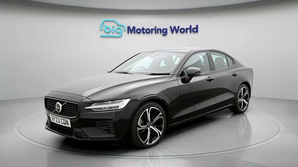 Volvo S60 Plus Black #3