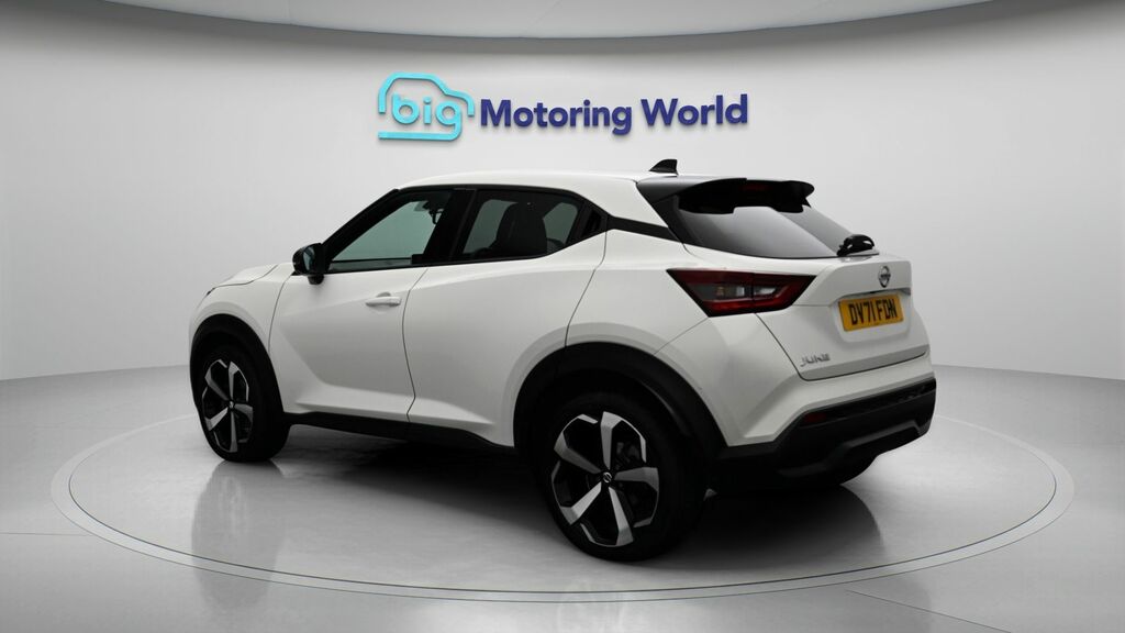 Nissan Juke Tekna White #5