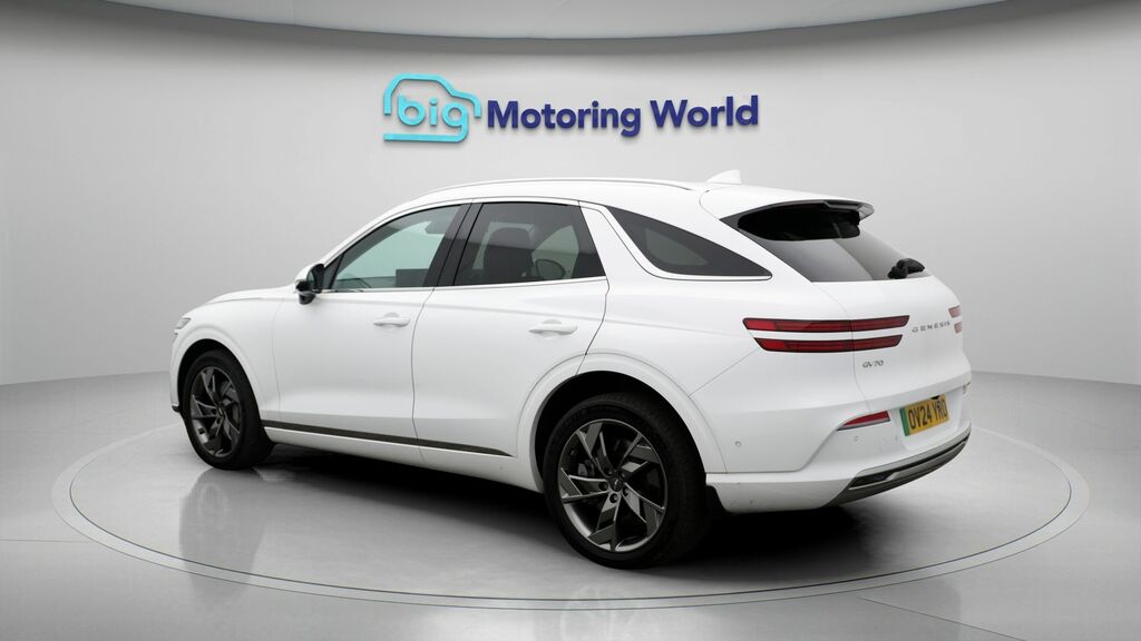 Genesis GV70 Sport White #5