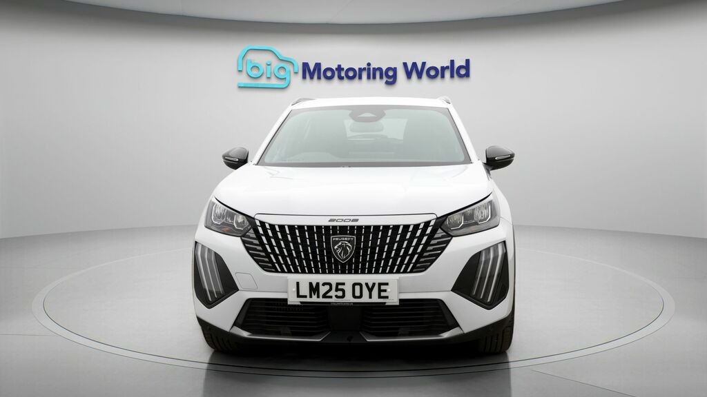 Peugeot 2008 Allure White #2