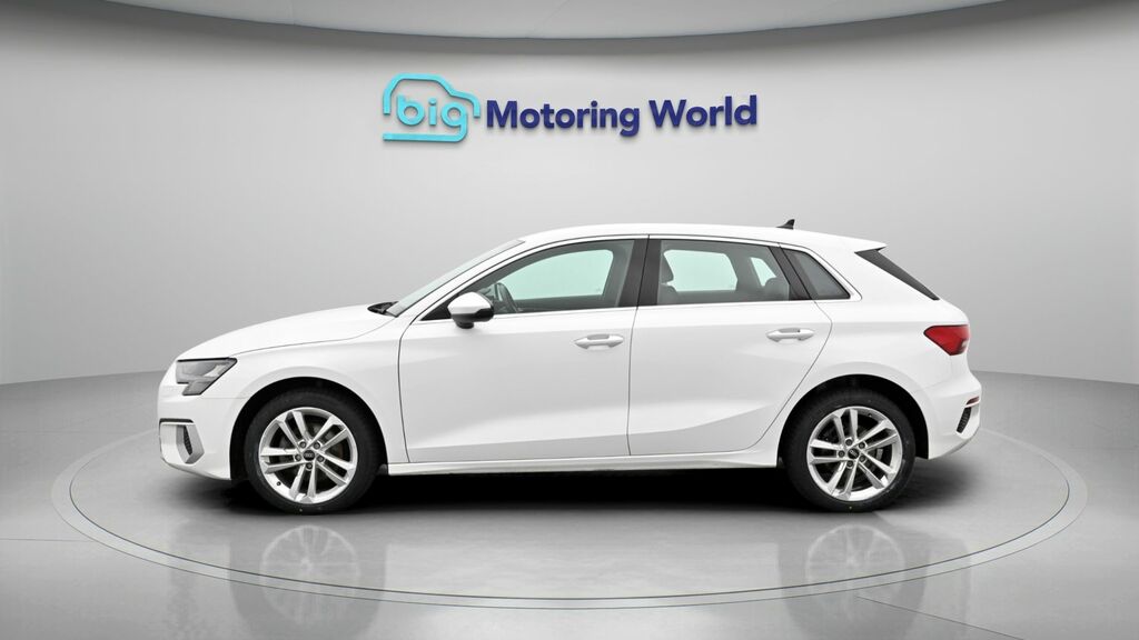 Audi A3 Sport WN22VEO White #4