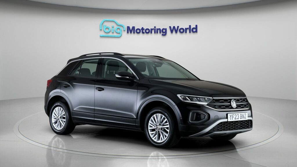 Volkswagen T-Roc Life Black