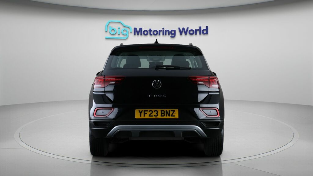 Volkswagen T-Roc Life YF23BNZ Black #6
