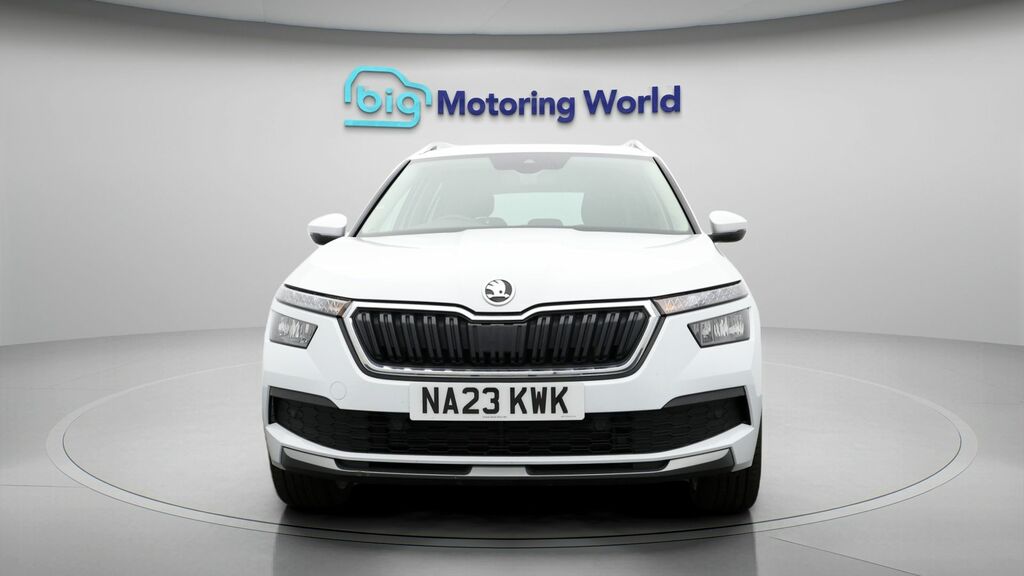 Skoda Kamiq Se L Executive NA23KWK White #2