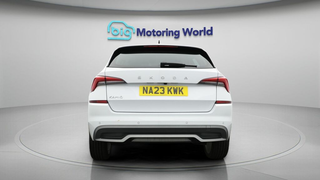 Skoda Kamiq Se L Executive NA23KWK White #6