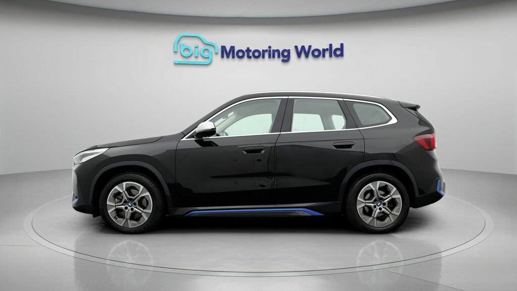 BMW iX1 Xline NG72VBV Black #4
