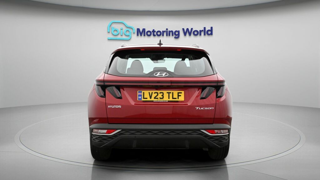 Hyundai Tucson Se Connect LV23TLF Red #6