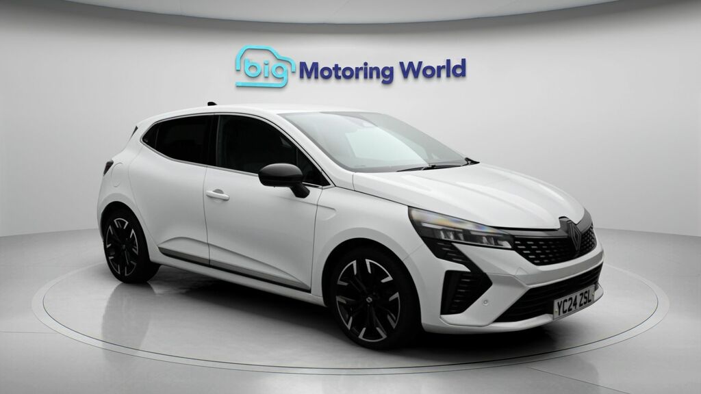 Renault Clio Techno White