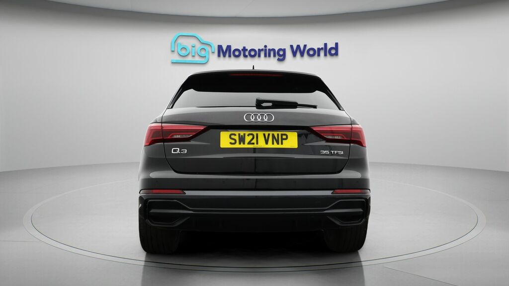 Audi Q3 Black Edition SW21VNP Black #6