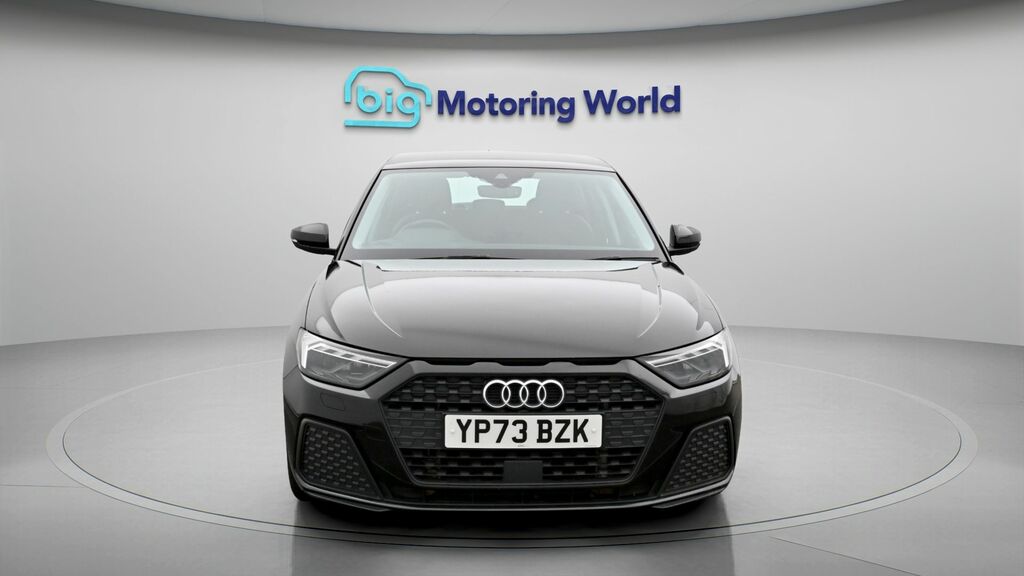 Audi A1 Technik YP73BZK Black #2