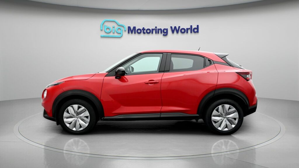 Nissan Juke Acenta Red #4