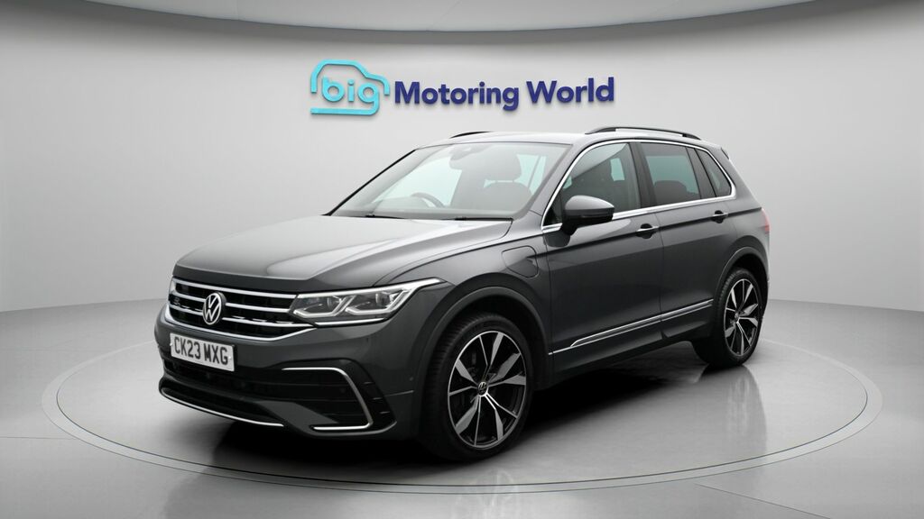 Volkswagen Tiguan R-line CK23MXG Grey #3