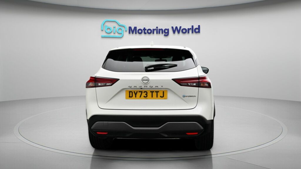 Nissan Qashqai N-connecta DY73TTJ White #6