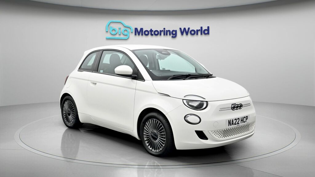 Fiat 500E Icon White