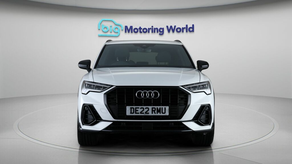 Audi Q3 Black Edition White #2