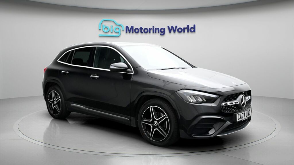 Mercedes-Benz GLA Class Amg Line Black
