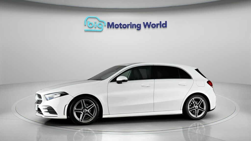 Mercedes-Benz A Class Amg Line HN69TYH White #4