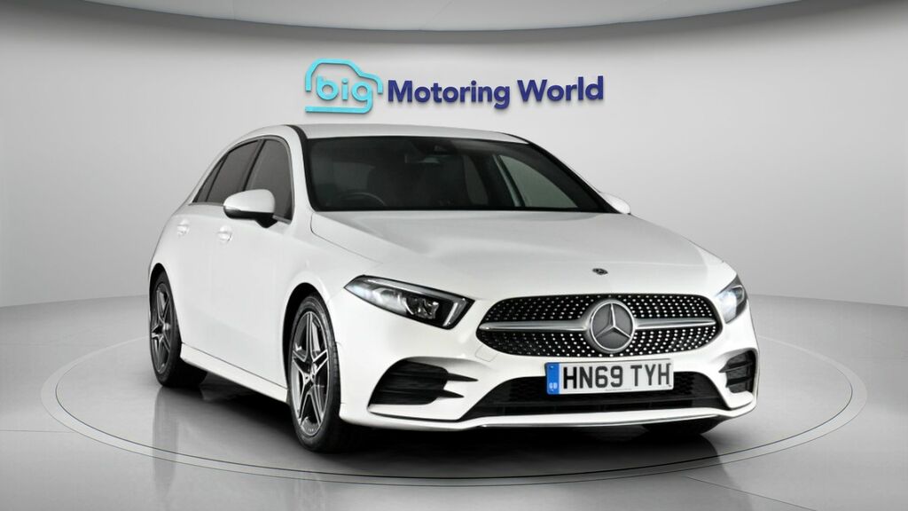 Mercedes-Benz A Class Amg Line HN69TYH White #2
