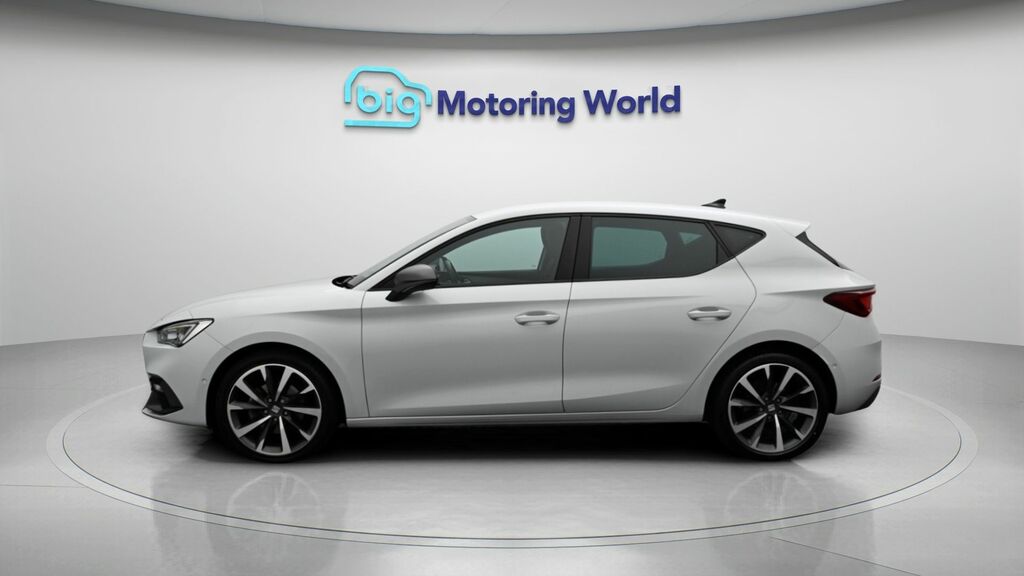 Seat Leon Fr Sport GF22OHB White #4