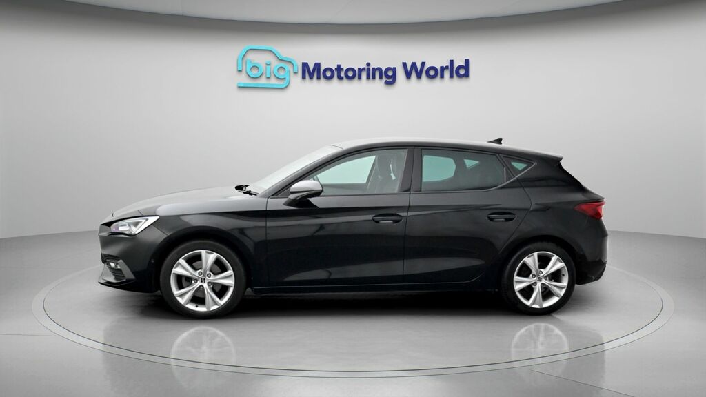 Seat Leon Fr YH71DWU Black #4