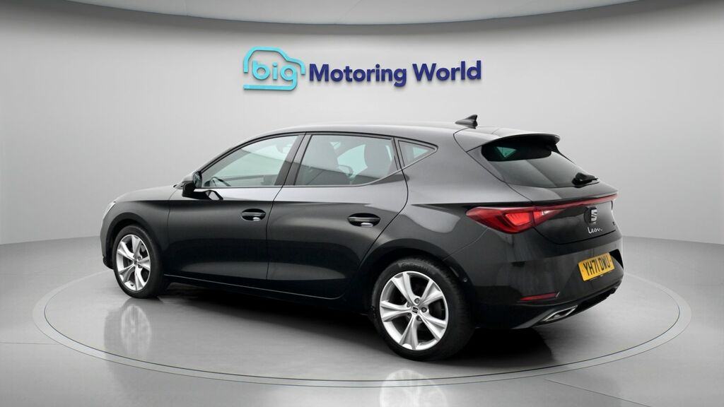 Seat Leon Fr YH71DWU Black #5
