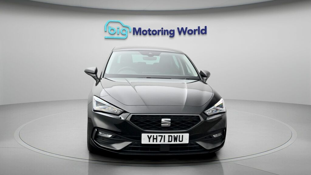 Seat Leon Fr YH71DWU Black #2