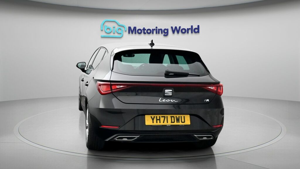 Seat Leon Fr YH71DWU Black #6