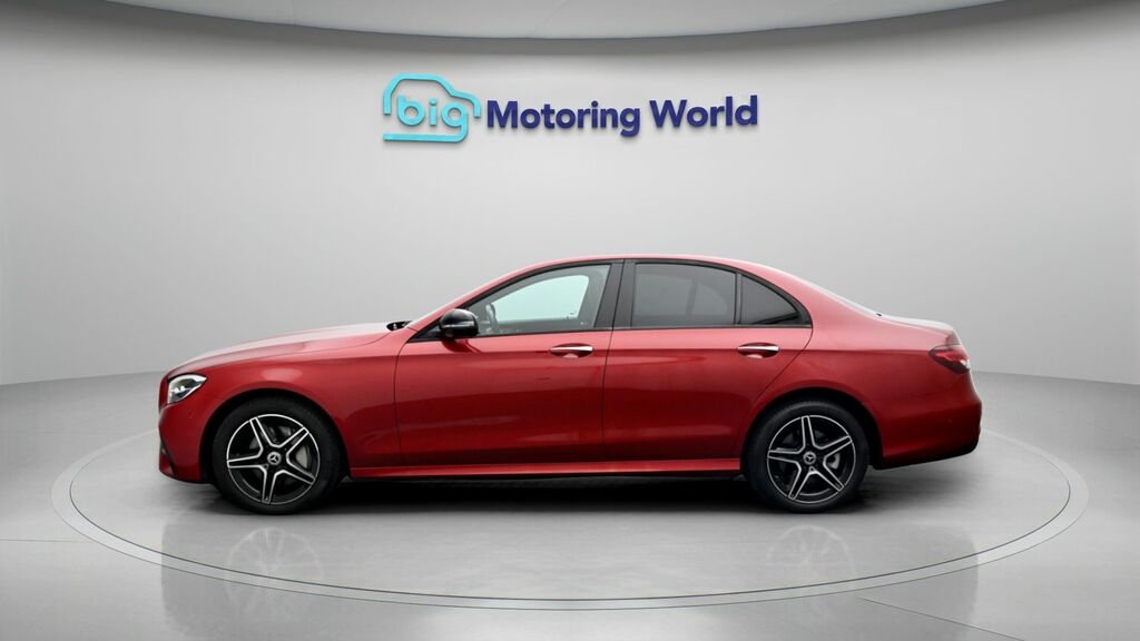 Mercedes-Benz E Class Amg Line Night Edition HV22LBZ Red #4