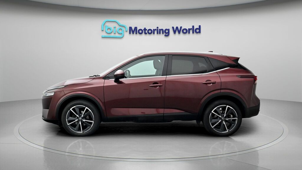 Nissan Qashqai Tekna GX22CYO Red #4