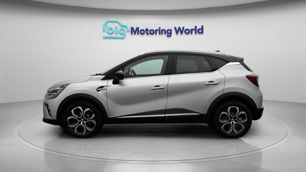 Renault Captur Techno FY23VMM Black #4