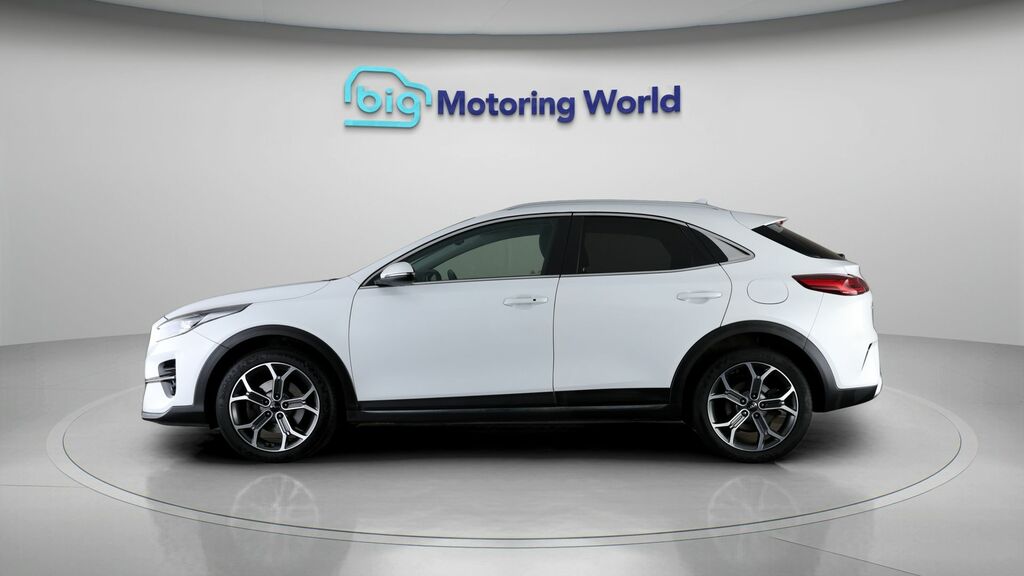 Kia Xceed 3 ML22URM White #4