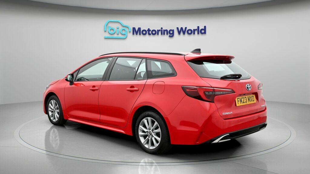 Toyota Corolla Icon Red #5