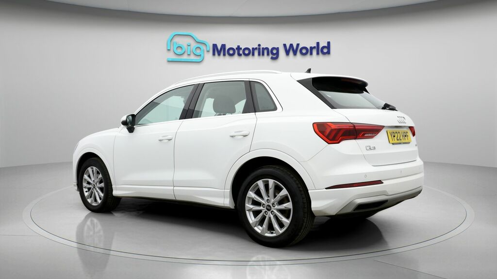 Audi Q3 Sport White #5