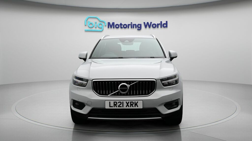 Volvo XC40 Inscription Pro LR21XRK Silver #2