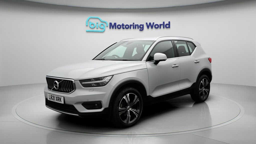 Volvo XC40 Inscription Pro LR21XRK Silver #3