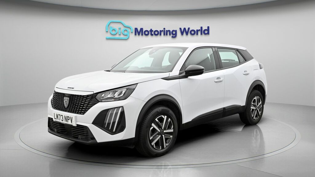 Peugeot 2008 Active White #3