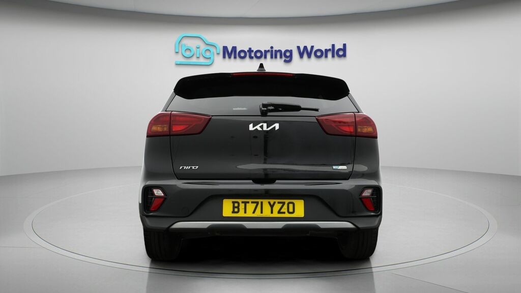 Kia Niro 3 Black #6