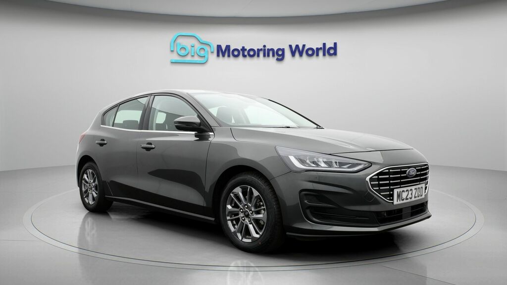 Ford Focus Titanium Grey
