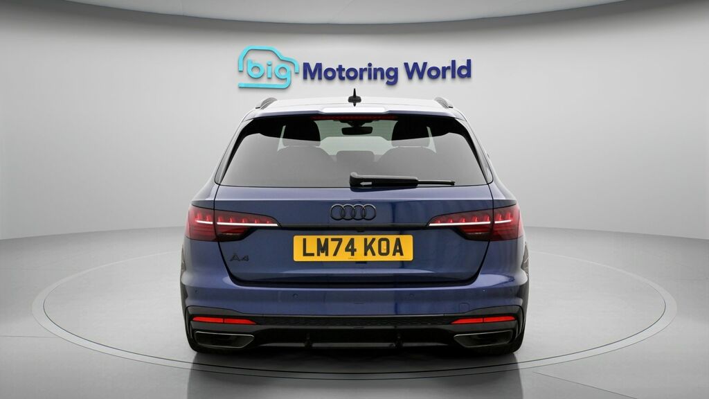Audi A4 Avant Black Edition Blue #6