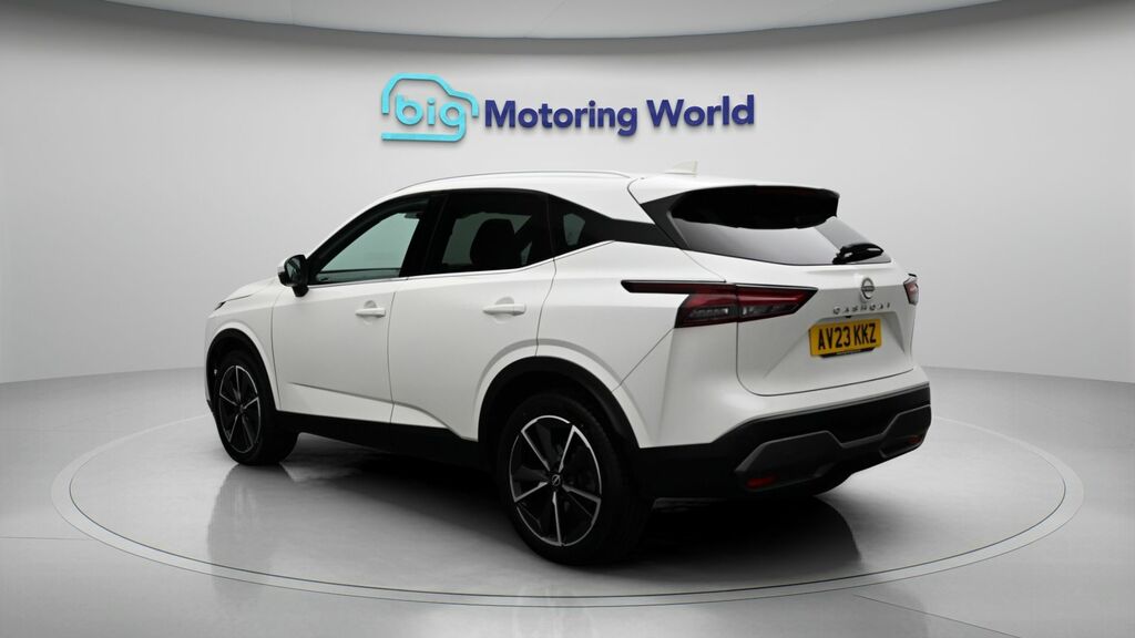 Nissan Qashqai Tekna AV23KKZ White #5