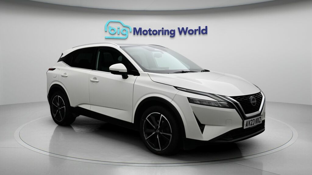 Nissan Qashqai Tekna White