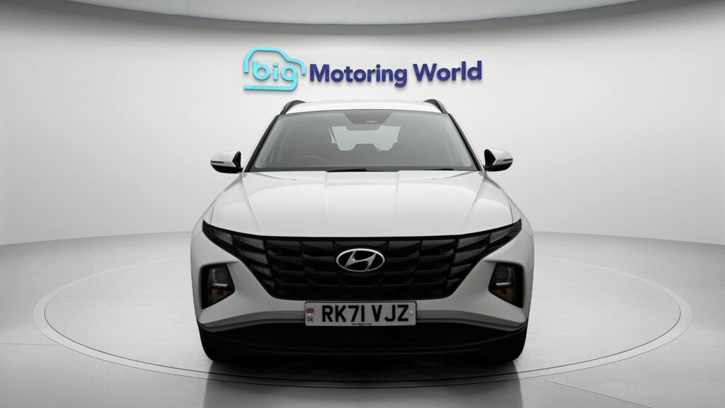 Hyundai Tucson Se Connect RK71VJZ White #2
