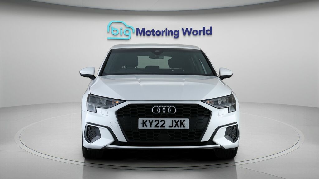 Audi A3 Technik KY22JXK White #2