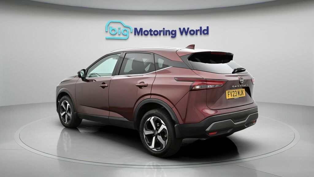 Nissan Qashqai N-connecta FV23MJK Red #5