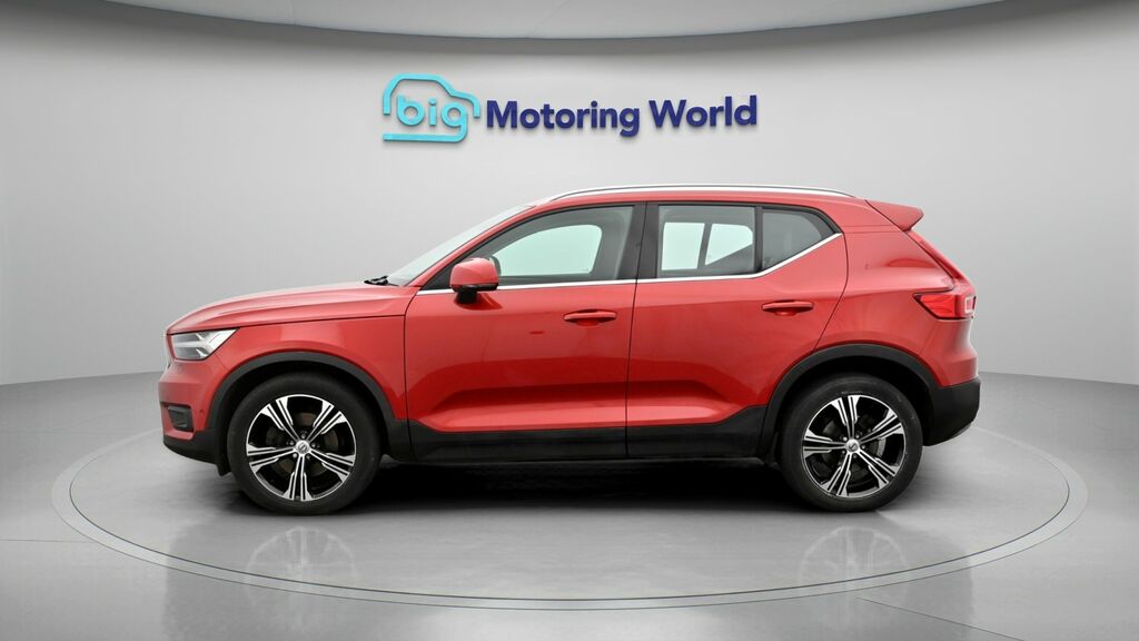 Volvo XC40 Inscription Pro WR21UVO Red #4