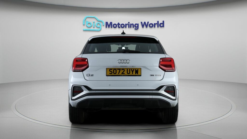 Audi Q2 S Line SO72UYW White #6
