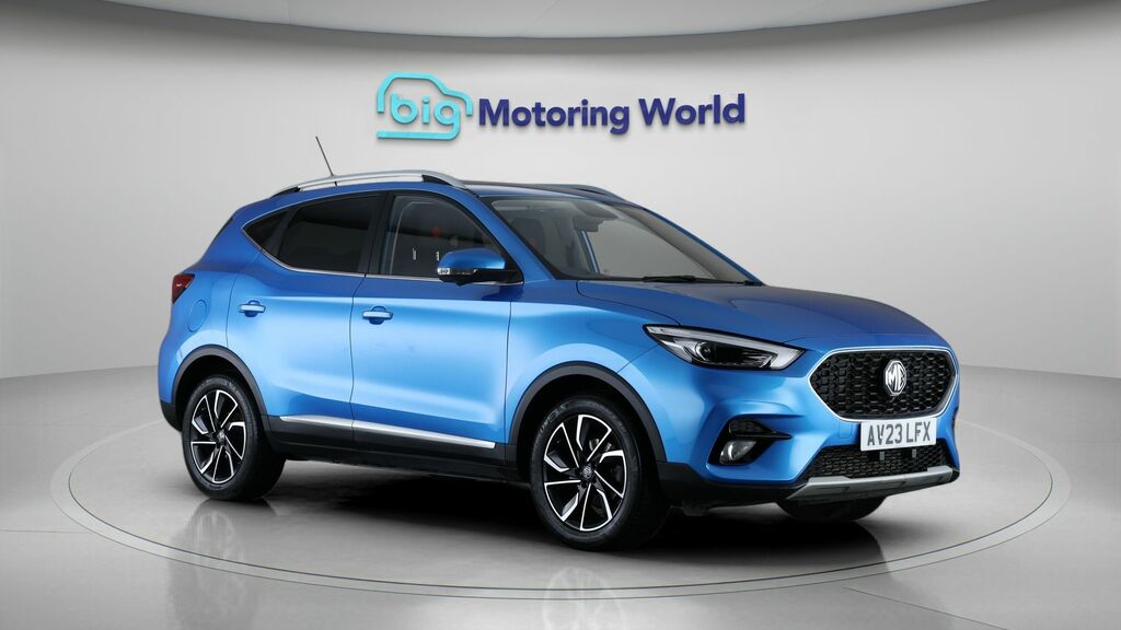 MG ZS Exclusive Blue
